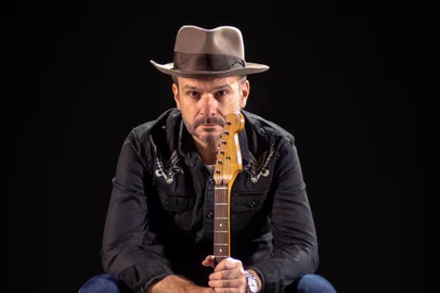 Fabricio Beck, vocalista, vera loca, carreira solo