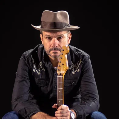 Fabricio Beck, vocalista, vera loca, carreira solo