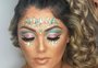Aprenda uma maquiagem para arrasar no Carnaval e o penteado unicórnio