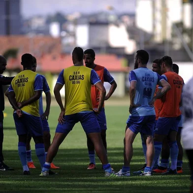  CAXIAS DO SUL, RS, BRASIL, 20/02/2019 - Equipe do Caxias treina no seu Centro de Treinamento, junto ao estádio Centenário. NA FOTO: técnico Pingo. (Marcelo Casagrande/Agência RBS)