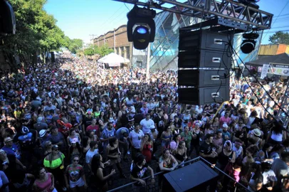  CAXIAS DO SUL, RS, BRASIL 03/03/2019Bloco da Velha movimentou Caxias do Sul no domingo de Carnaval. (Felipe Nyland/Agência RBS)