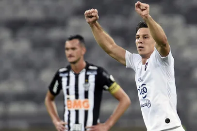 Diego Churin of Paraguays Cerro Porteno celebrates his goal against Brazils Atletico Mineiro during their 2019 Copa Libertadores football match at Mineirao Stadium, in Belo Horizonte, Brazil, on March 6, 2019. 
