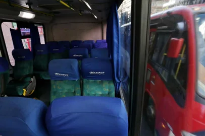 PORTO ALEGRE, RS, BRASIL, 07/03/2019- Lotações sofrem com diminuição dos usuários e possibilidade do aumento da passagem. (FOTOGRAFO: MATEUS BRUXEL / AGENCIA RBS)