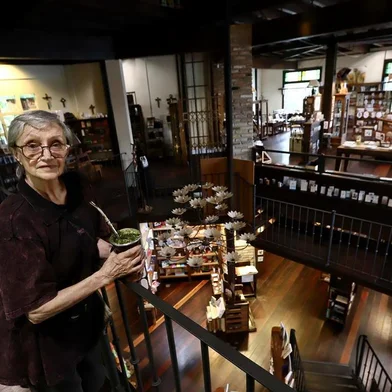  SÃO FRANCISCO DE PAULA, RS, BRASIL, 25/02/2019: Livraria Miragem, idealizadora pela professora de história aposentada, Luciana Olga Soares. Reportagem sobre como sobrevivem as livrarias do interior (FOTOGRAFO: CARLOS MACEDO / AGENCIA RBS)