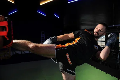  CAXIAS DO SUL, RS, BRASIL, 01/03/2019. O lutador André Duarte irá disputar o mundial de Muay Thai na Tailândia, a partir de 12 de março. (Porthus Junior/Agência RBS)
