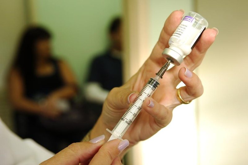  Vacina contra a Gripe A, no posto de saúde em Pirabeiraba