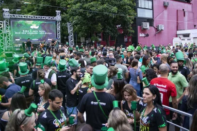 Saint Patricks Day , Rua Padre Chagas , Porto Alegre , 2019 , domingo , Mulligan , evento , festa