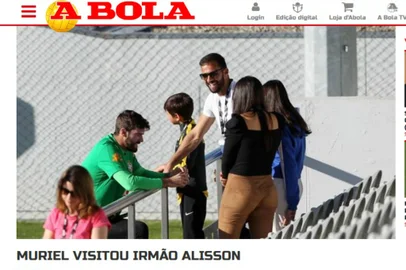 Muriel e Alisson no treino da Seleção Brasileira