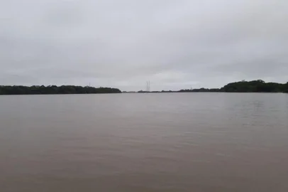 Rio-Jacui-pescador