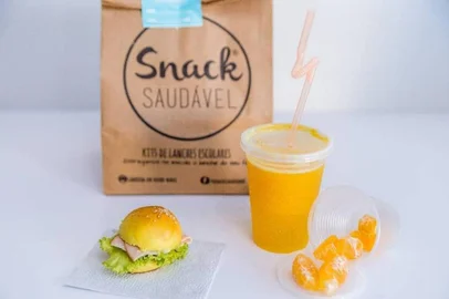 A Snack Saudável, rede especializada em kits e lanches escolares, inaugura operação em Caxias do Sul na próxima sexta-feira. Com formato de microfranquia, a operação será responsável por entregar diariamente os pacotes de lanches caseiros, com sucos naturais e porções de frutas