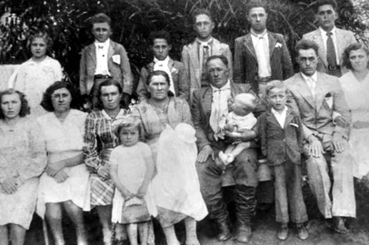  Paulo Fochesato casou com Brigida Martello em 17 de maio de 1918 na Villa de Antônio Prado. O casal teve 14 filhos (foto) 