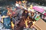Padre na Polônia queima livros, entre eles Harry Potter