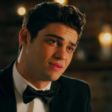 Noah Centineo em O Date Perfeito