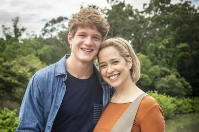 Ligia ( Paolma Duarte ) e Filipe ( Pedro Novaes) em Malhação: Toda Forma de Amar. **foto exclusiva para a coluna Sinal Aberto, Flávia Requião.