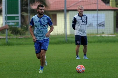 CAXIAS DO SUL, RS, BRASIL, 19/03/2019Treino do SER Caxias no centenário. Laércio(Lucas Amorelli/Agência RBS)