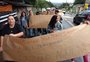 Após vandalismo e ameaças de ataque em escola de Porto Alegre, pais fazem protesto por mais segurança