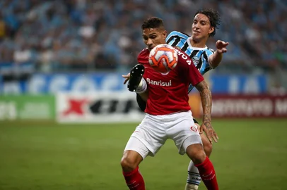  PORTO ALEGRE, RS, BRASIL, 17.04.2019. Inter e Grêmio se enfrentam na Arena pela final do Campeonato Gaúcho 2019. Clássico é o Gre-Nal de número 420.(FOTOGRAFO: JEFFERSON BOTEGA / AGENCIA RBS)Indexador: Jeff Botega
