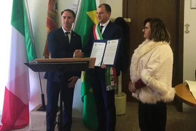 chefe de gabinete , Chico Guerra , viagem, itália