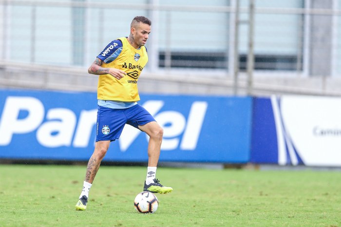 COMENTE: Luan deve permanecer no Grêmio?