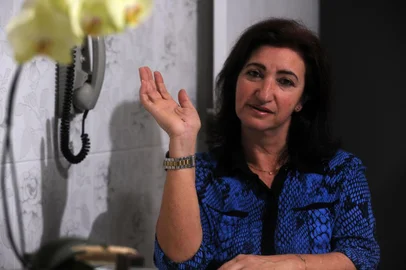  CAXIAS DO SUL, RS, BRASIL, 22/04/2019 - Cirurgias traumato-ortopédicas pelo SUS ganham reforço em Caxias. NA FOTO: Zely Maria Bossardi, 53 anos, cuidadora de idosos. (Marcelo Casagrande/Agência RBS)