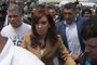 Argentinian former President Cristina Kirchner arrives for a hearing in court for alleged fraud in the concession of public works during her term in Buenos Aires on October 31, 2016.   / AFP PHOTO / EITAN ABRAMOVICH