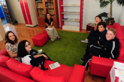  CAXIAS DO SUL, RS, BRASIL, 24/04/2019. Professora Nilcéia Kremer, da escola La Salle, no bairro São Pelegrino. Para pauta especial de geral, do sábado, sobre Educação. (Porthus Junior/Agência RBS)