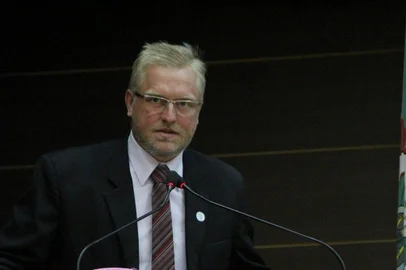 vereador, Odair Sobierai, PSB, Farroupilha, exame toxicológico, Câmara de Vereadores, Farroupilha