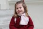 A princesa Charlotte, filha do Príncipe William e de Kate Middleton, em seu primeiro dia na escola