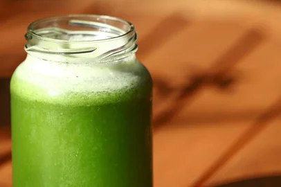  PORTO ALEGRE, RS, BRASIL, 07/05/2019: passo a passo de preparo de suco detox para o Campo.Indexador: ISADORA NEUMANN