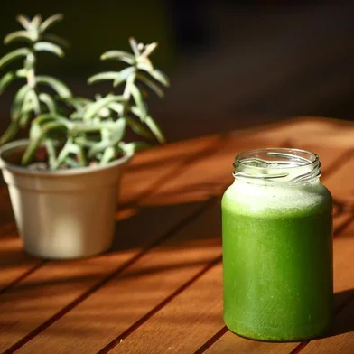  PORTO ALEGRE, RS, BRASIL, 07/05/2019: passo a passo de preparo de suco detox para o Campo.Indexador: ISADORA NEUMANN