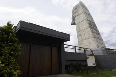 CAXIAS DO SUL, RS, BRASIL, 05/01/2012. Como as pessoas podem aproveitar Caxias nos finais de semana da temporada de verão. Blitz nos museus da cidade. Memorial Atelier Zambelli estava fechado. (FOTO: MAICON DAMASCENO/PIONEIRO)