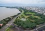 Lixo e areia do Guaíba ajudaram a triplicar a região central de Porto Alegre 