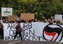Universidades federais e escolas paralisam atividades no RS em protesto contra cortes na educação