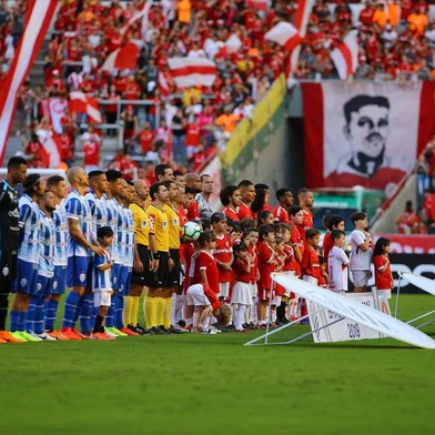  PORTO ALEGRE, RS, BRASIL - Jogo válido pelo Campeonato Brasileiro da Série A entre Internacional X CSA.