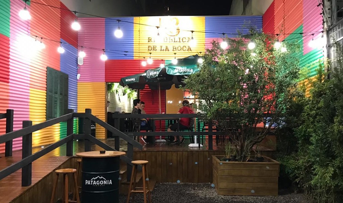 Porto Alegre ganha parrilla "pet friendly" e com "portunhol" como