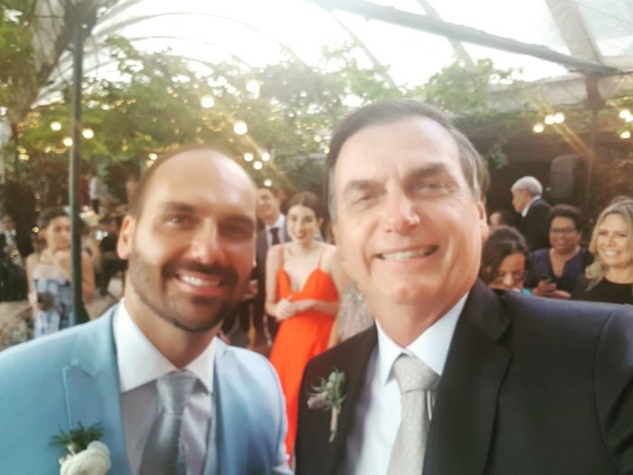Bolsonaro Posta Foto Em Casamento De Eduardo E Diz Que Filho Entra No Time Dos Homens Serios Gzh