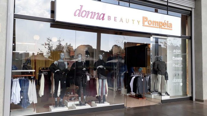 Donna Beauty Pompéia: conheça o espaço que reúne salão de beleza, loja de roupas e café | Donna