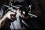  FLORIANÓPOLIS, SC, BRASIL, 22-09-2017 - Polícia apreende fuzis e armamento que estava em poder de integrantes de facções criminosas, incluindo o fuzil de assalto AK-47.