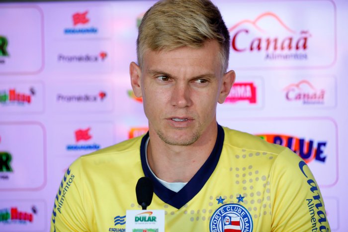 Ex-Grêmio, goleiro do Bahia minimiza desfalques do time de Renato: Quem entrar, vai entrar motivado