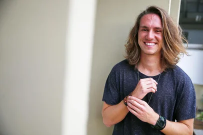  PORTO ALEGRE, RS, BRASIL, 29-08-2018: retratos do cantor Vitor Kley, em visita à RBS (FOTO FÉLIX ZUCCO/AGÊNCIA RBS, Segundo Caderno).