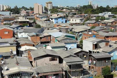  CAXIAS DO SUL, RS, BRASIL, 26/03/2019Bairro 1º de MaioO pleno do Superior Tribunal de Justiça (STJ) julga nesta quarta-feira (27) em Brasília se o município de Caxias do Sul pode ser responsabilizado pela invasão do terreno de 57 mil metros quadrados da família Magnabosco, ocorrida nos anos 1970, onde hoje fica o bairro Primeiro de Maio. Caso o município seja mantido como réu na ação, está sujeito a pagar uma indenização que supera os R$ 600 milhões, valor que foi crescendo com os juros e correções ao longo do tempo. (Lucas Amorelli/Agência RBS)