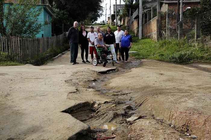 Menino de Alvorada precisa de cirurgia para corrigir escoliose