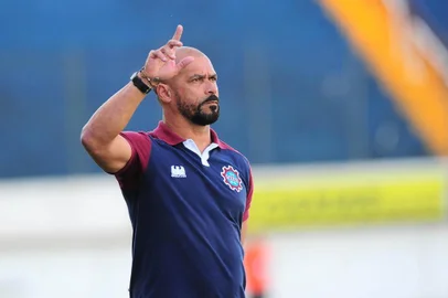 SER Caxias x Avenida, jogo válido pela segunda fase da Série D do Campeonato Brasileiro e reailzado no estádio Centenário. Na foto, técnico Pingo. (Porthus Junior/Agência RBS)
