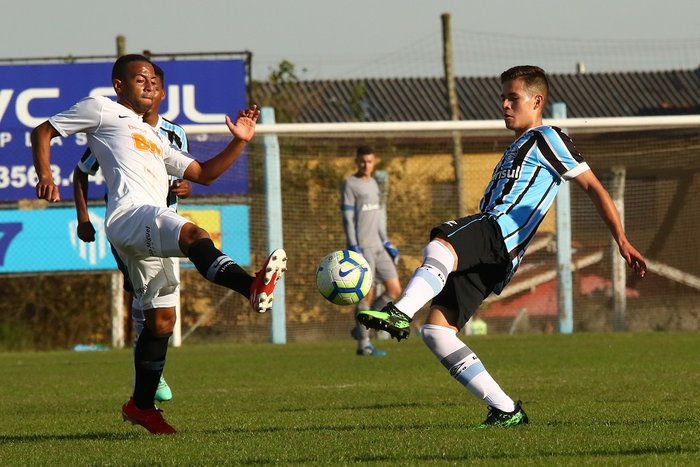 Invicto e dono do melhor ataque do Brasileiro: conheça as promessas do Sub-17 do Grêmio