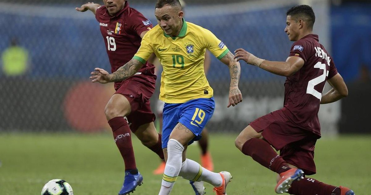 Com Everton Como Titular Brasil Esta Escalado Para Enfrentar O Peru Gzh