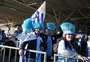 Alento, bandeirões e mate: a mobilização dos uruguaios para odo jogo com o Japão na Arena do Grêmio