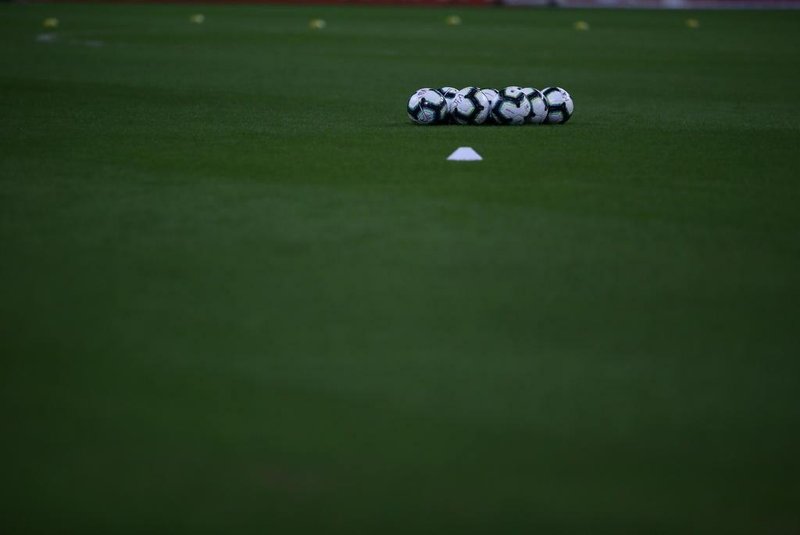  PORTO ALEGRE, RS, BRASIL, 20/06/2019- Uruguai x Japão, jogo válido pela Copa América. Na foto- bolas no gramado.  (FOTOGRAFO: JEFFERSON BOTEGA / AGENCIA RBS)