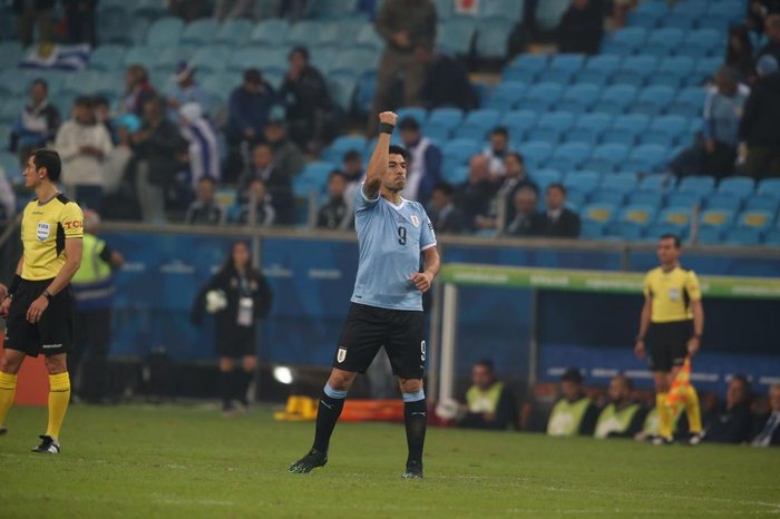 Suárez pode fazer último jogo pelo Grêmio na Arena contra o Goiás -  Notícias - Galáticos Online