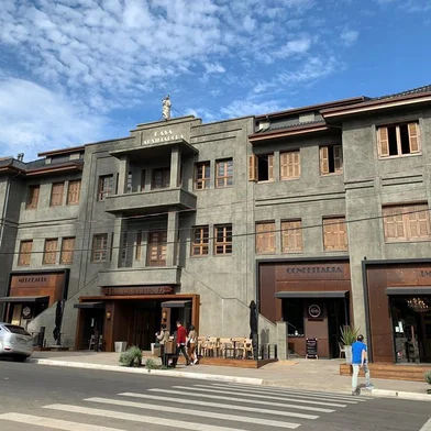 Uma nova pizzaria napolitana deverá inaugurar até o final de junho ao lado da Catedral de Pedra em Canela no prédio histórico da Auxiliadora