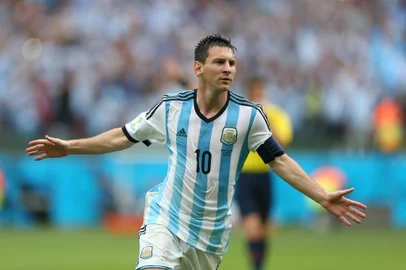  PORTO ALEGRE, RS, BRASIL, 25-06-2014 : Jogo entre as seleções de Argentina e Nigéria, quarta partida da Copa do Mundo em Porto Alegre, no estádio Beira Rio. (Foto: DIEGO VARA /Agência RBS, Editoria Esporte)Jogador Lionel Messi  (10) faz o segundo gol da Argentina - Argentina 2x1 NigériaIndexador: Diego Vara